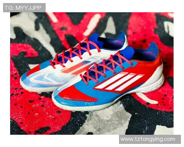 足球明星定制鞋价格揭秘 你知道他们的专属鞋子价值多少吗 足球明星定制鞋价格揭秘 你知道他们的专属鞋子价值多少吗